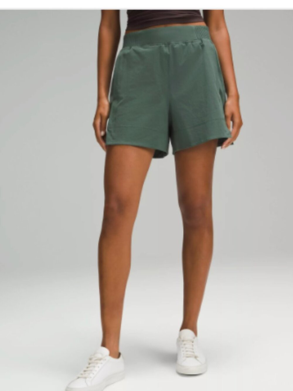 Stretch Woven Relaxed-Fit High-Rise Short 4" Dark Forest Size M